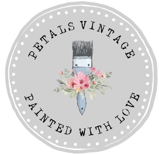 Petals Vintage Frodsham Logo